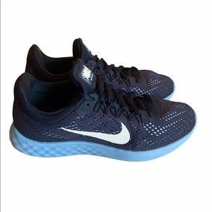 womens nike shoes with gel insoles